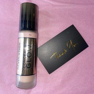 Revolution Cosmetics Conceal & Glow Illuminating Foundation